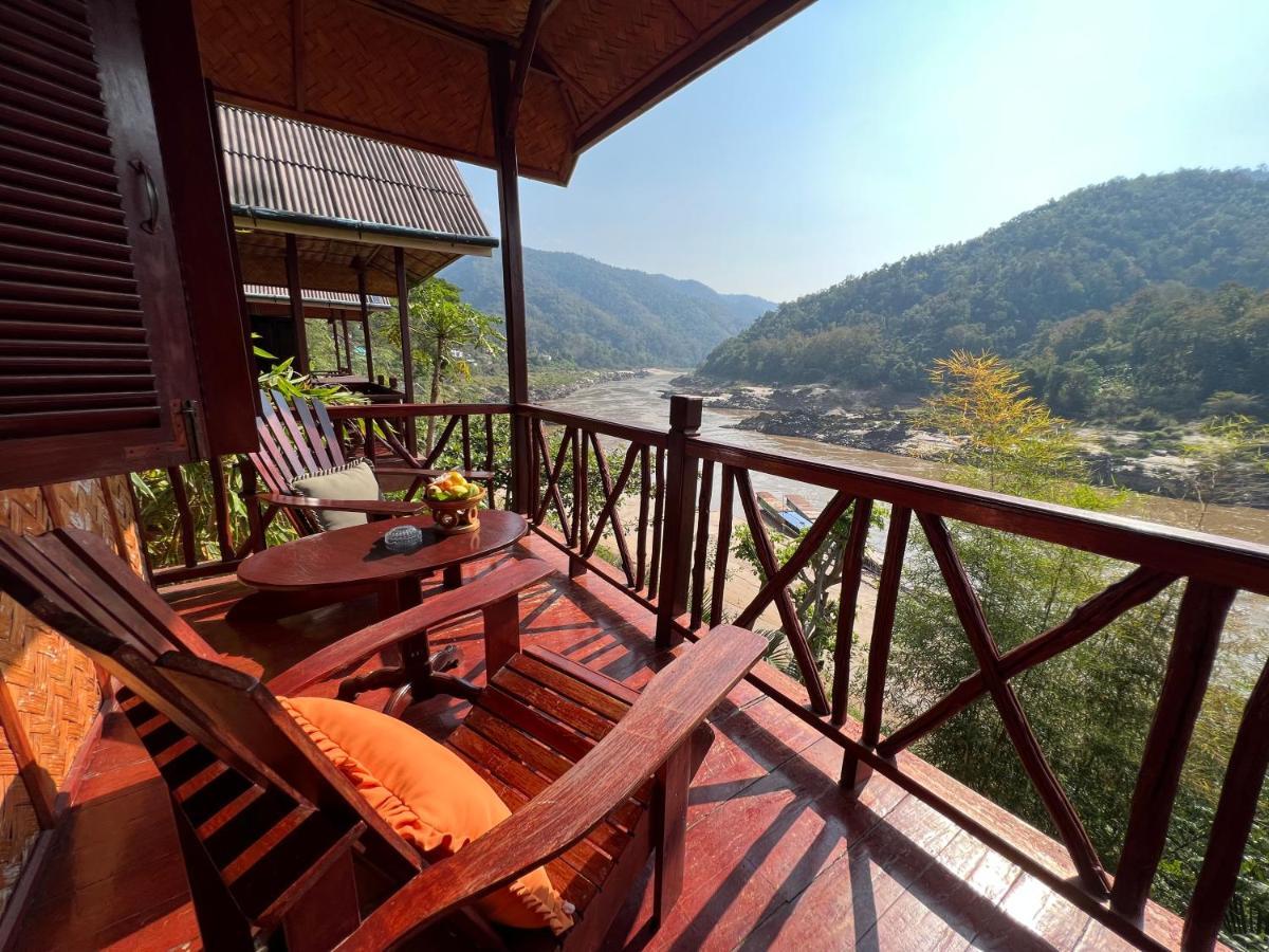 Mekong Riverside Lodge Pakbeng Exterior photo